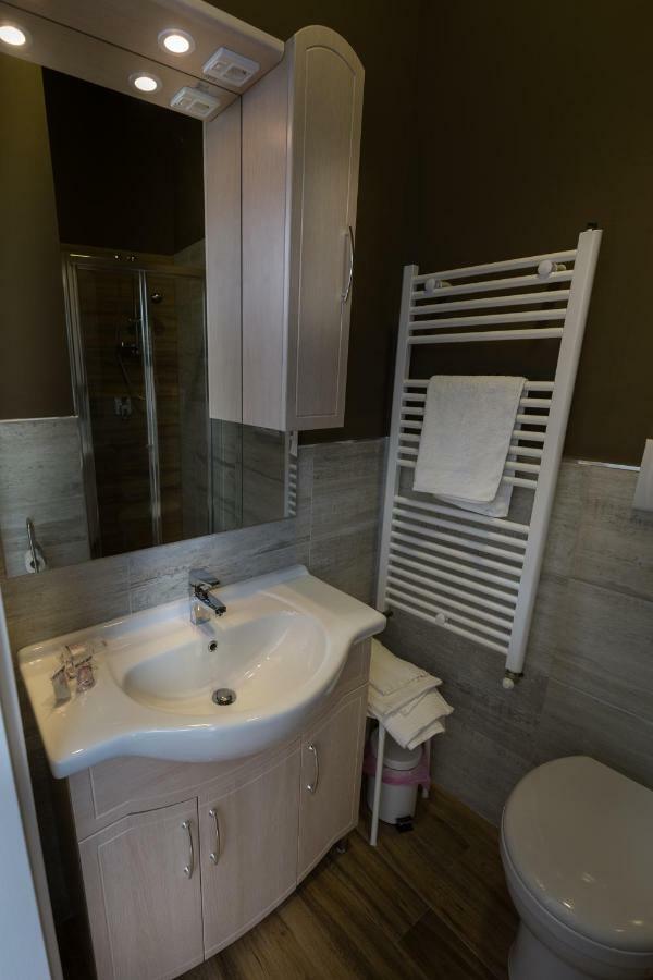B&B Marco Polo 16 Trinitapoli Buitenkant foto